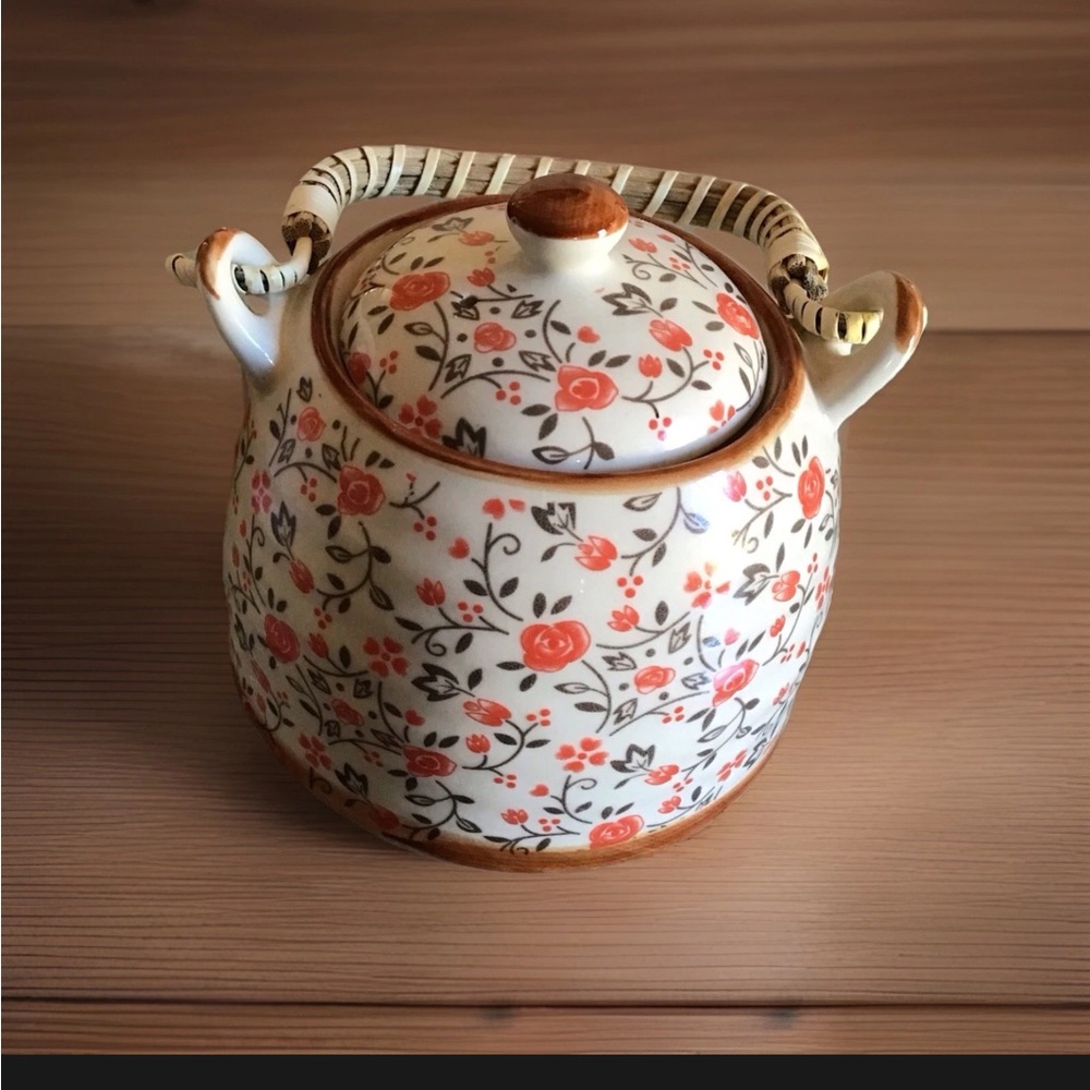 NEW Roses Bamboo Handle Small Teapot - Picture 5 of 6